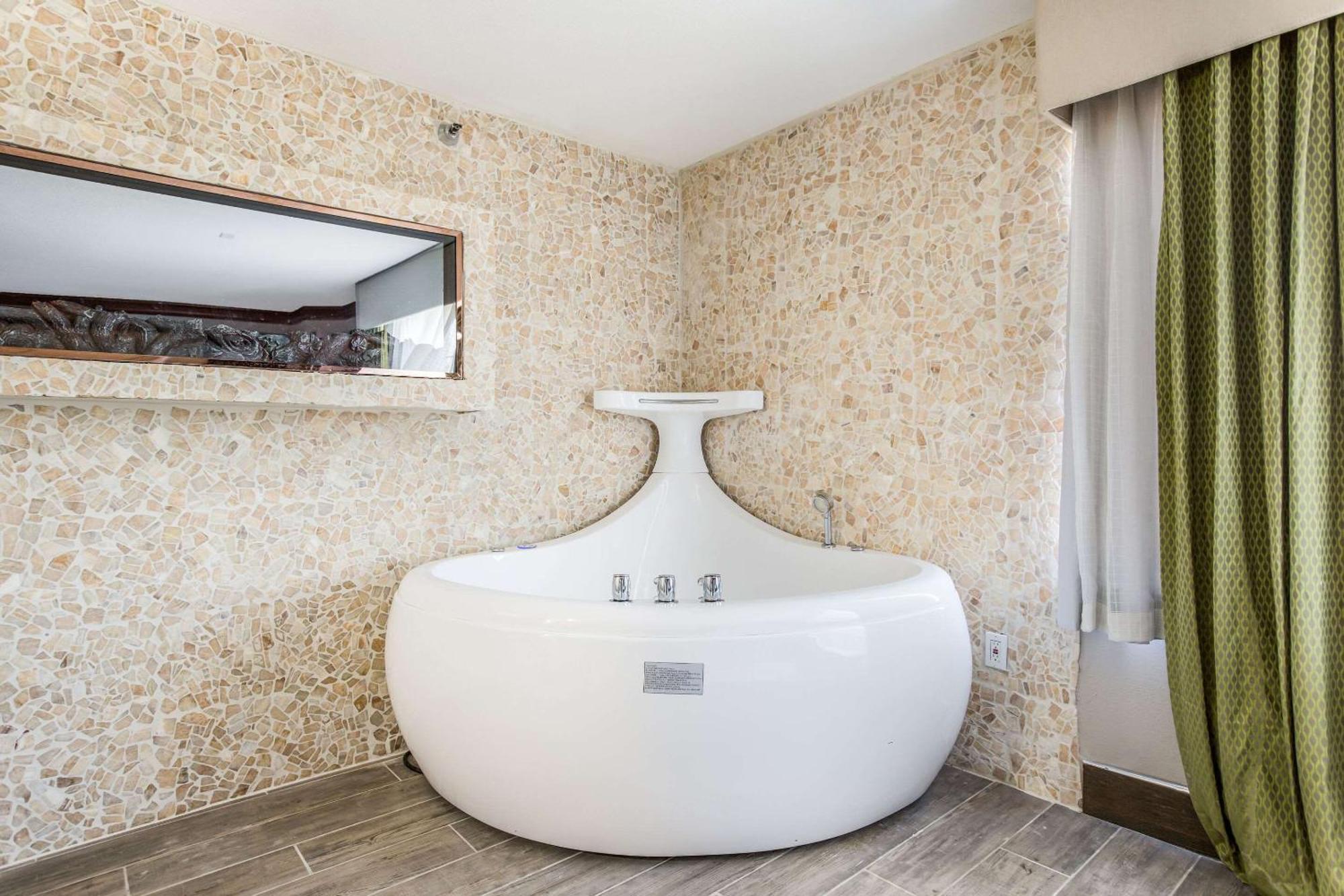 The Leo Collection Detroit, Ascend Hotel Collection Lincoln Park Exteriér fotografie